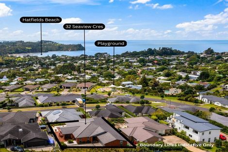 Photo of property in 32 Seaview Crescent, Hatfields Beach, Orewa, 0931