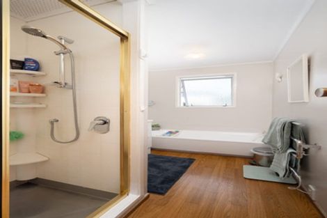 Photo of property in 56 Lewisham Street, Highland Park, Auckland, 2010