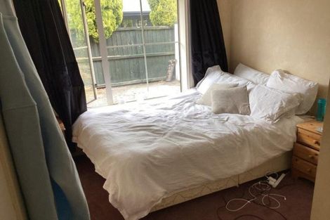 Photo of property in 5 Oaktree Lane, Bishopdale, Christchurch, 8053