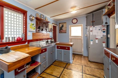 Photo of property in 38 Daniell Street, Featherston, 5710