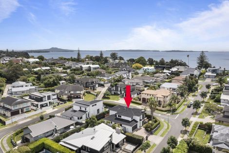 Photo of property in 14 Tranquility Rise, Mellons Bay, Auckland, 2014