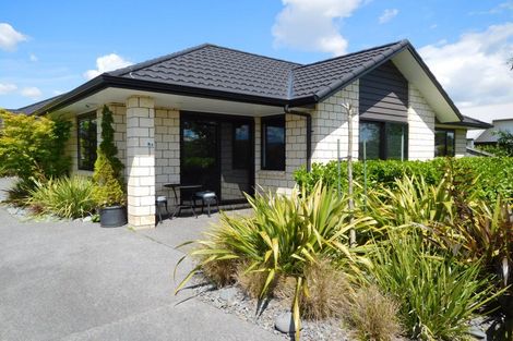 Photo of property in 8 Isobel Hodgson Drive, Cambridge, 3434