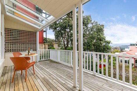 Photo of property in 16 Talavera Terrace, Kelburn, Wellington, 6012