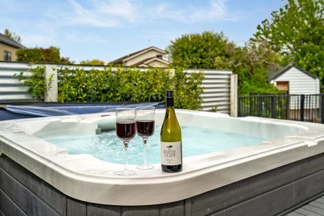 Photo of property in 4 Kauri Grove, Lansdowne, Masterton, 5810