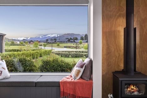Photo of property in 8 Tahi Street, Albert Town, Wanaka, 9305