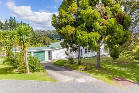 Photo of property in 25 Derrick Road, Kawakawa, 0210