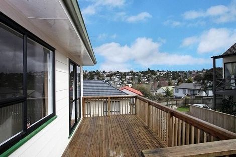 Photo of property in 97 Athena Drive, Totara Vale, Auckland, 0629