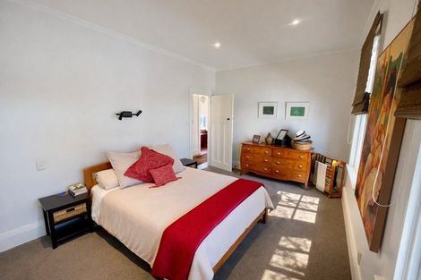 Photo of property in 2/21 Cowper Street, Devonport, Auckland, 0624