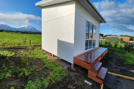 Photo of property in 58 Anglers Avenue, Warea, New Plymouth, 4381