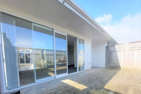 Photo of property in 22 Walworth Avenue, Pakuranga Heights, Auckland, 2010