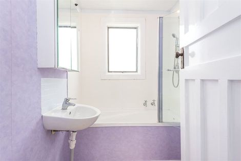 Photo of property in 106 Mackworth Street, Woolston, Christchurch, 8062