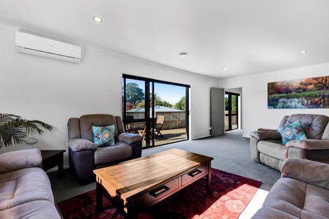 Photo of property in 10a Kororako Grove, Whalers Gate, New Plymouth, 4310