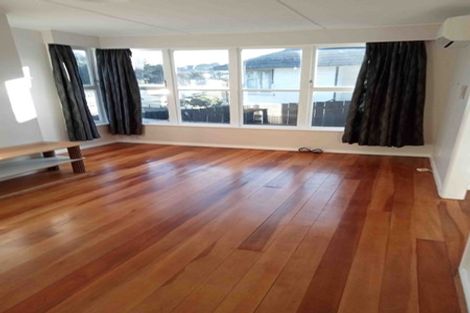 Photo of property in 70 Dimock Street, Titahi Bay, Porirua, 5022