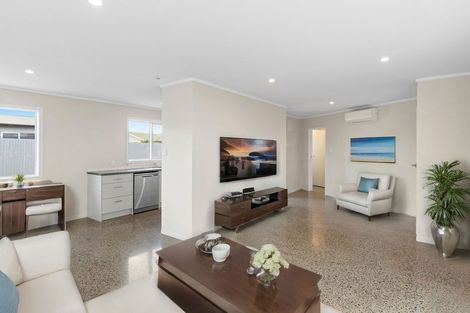 Photo of property in 4 Nikau Street, Levin, 5510
