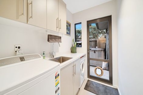 Photo of property in 2a Westburn Terrace, Burnside, Christchurch, 8041