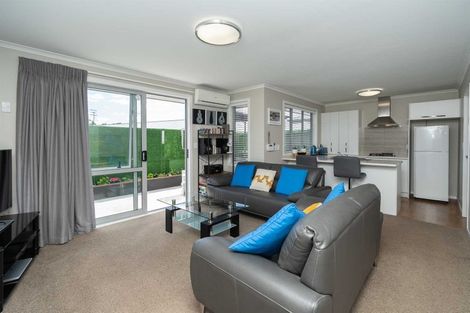 Photo of property in 6/27 Jones Crescent, Melville, Hamilton, 3206