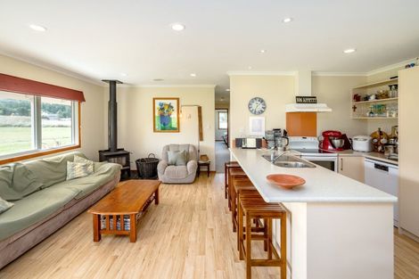 Photo of property in 17 Nunu Drive, Flat Point, Masterton, 5883