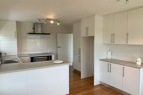 Photo of property in 1/1 Kaihu Street, Northcote, Auckland, 0627
