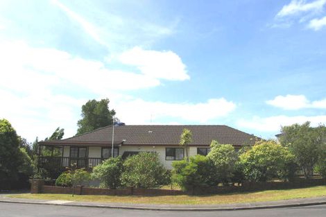 Photo of property in 27 Centorian Drive, Windsor Park, Auckland, 0632
