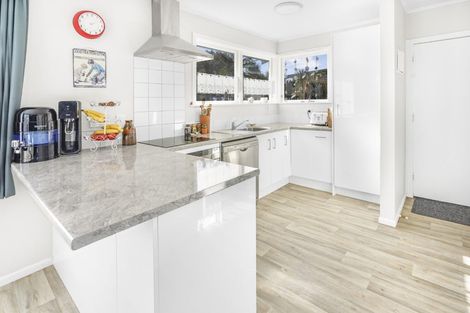 Photo of property in 12 Cecil Street, St Andrews, Hamilton, 3200