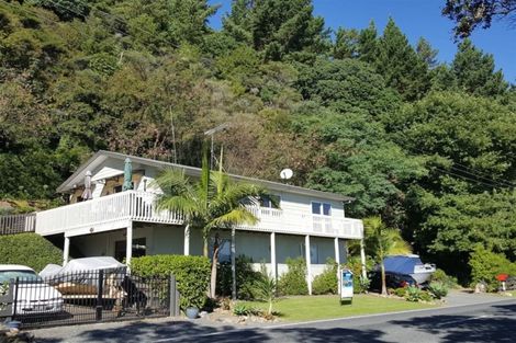 Photo of property in 394 Thames Coast Road, Thornton Bay, Thames, 3575