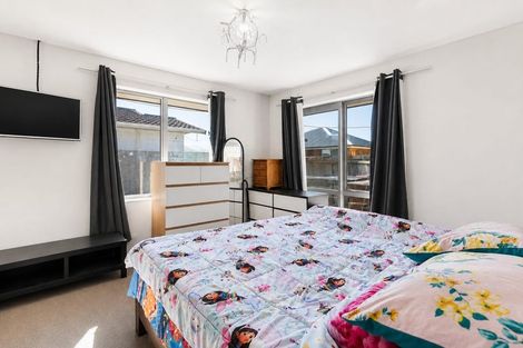 Photo of property in 11 Russell Street, Linwood, Christchurch, 8062