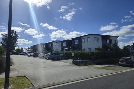 Photo of property in 10/27 Dida Park Drive, Kumeu, 0810