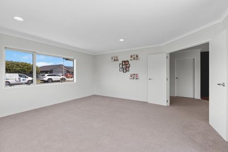 Photo of property in 11 Rawiri Drive, Bell Block, New Plymouth, 4312