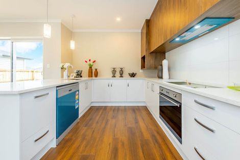 Photo of property in 8 Olivia Road, Pukekohe, 2120