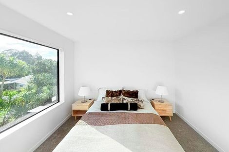 Photo of property in 19e Cedar Heights Avenue, Massey, Auckland, 0614