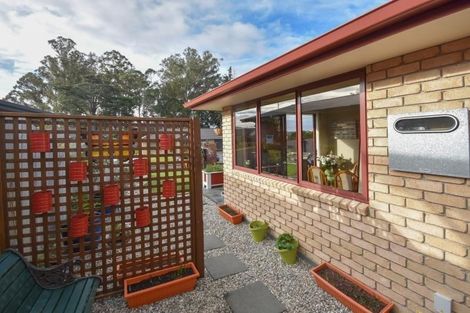 Photo of property in 5 Saint James Place, Fairfield, Dunedin, 9018
