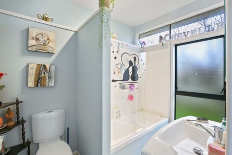 Photo of property in 58 Record Street, Fitzroy, New Plymouth, 4312