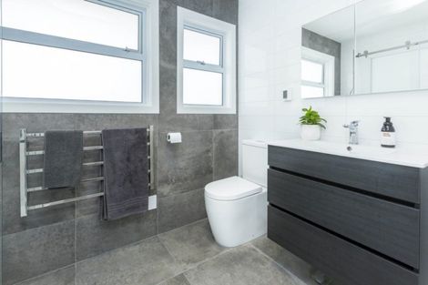 Photo of property in 35a Golders Road, Elderslea, Upper Hutt, 5018