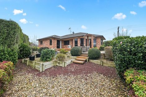 Photo of property in 74 Rototuna Road, Rototuna, Hamilton, 3210