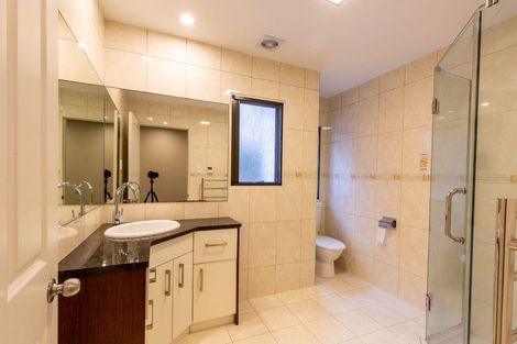 Photo of property in 2/75 Clovelly Road, Bucklands Beach, Auckland, 2012