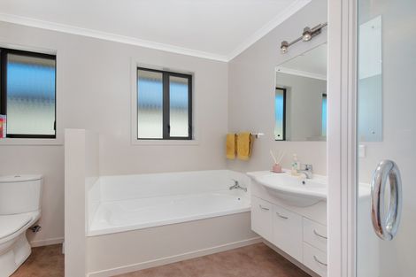 Photo of property in 13 Watt Street, Mosgiel, 9024