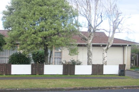 Photo of property in 12 Youngs Road, Papakura, 2110
