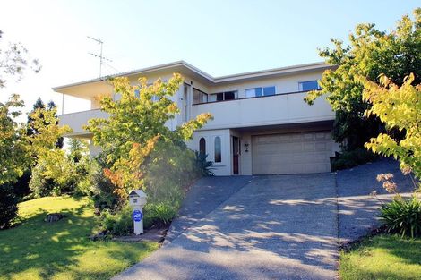 Photo of property in 91 Becroft Drive, Forrest Hill, Auckland, 0620