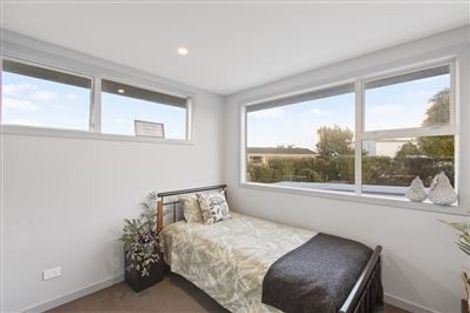 Photo of property in 5 La Perouse Street, Botany Downs, Auckland, 2010