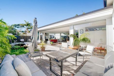 Photo of property in 2 Tainui Road, Devonport, Auckland, 0624