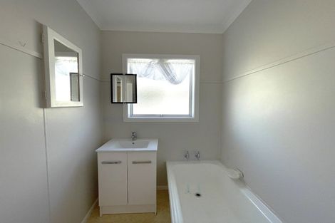 Photo of property in 11 Vogel Street, Shannon, 4821