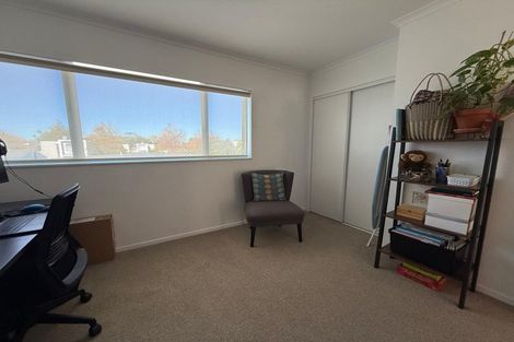 Photo of property in 8 Kitea Place, Mangere, Auckland, 2022