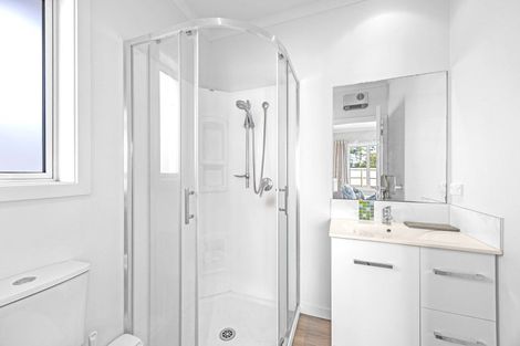 Photo of property in 15 Cuffs Road, Wainoni, Christchurch, 8061