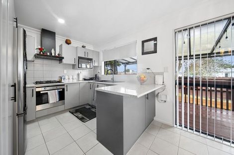 Photo of property in 125 Russell Road, Manurewa, Auckland, 2102