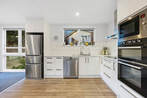 Photo of property in 59 Oreil Avenue, West Harbour, Auckland, 0618