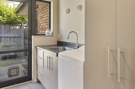 Photo of property in 17 Weka Place, Picton, 7220