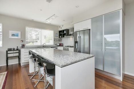 Photo of property in 20 Quebec Road, Milford, Auckland, 0620