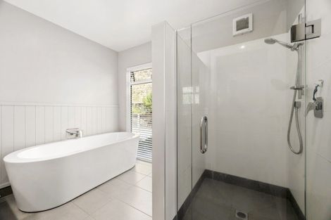 Photo of property in 75 Dalmore Way, Acacia Bay, Taupo, 3385