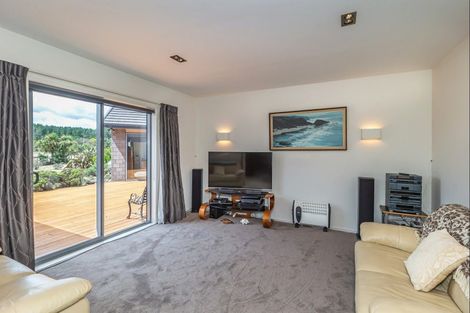 Photo of property in 68 Waitarere Rise Avenue, Waitarere, Levin, 5510