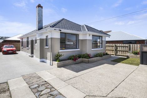 Photo of property in 146 Melbourne Street, South Dunedin, Dunedin, 9012